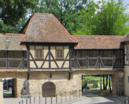 Herrieder Tor und Stadtmauer